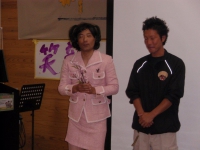 何で女装？
